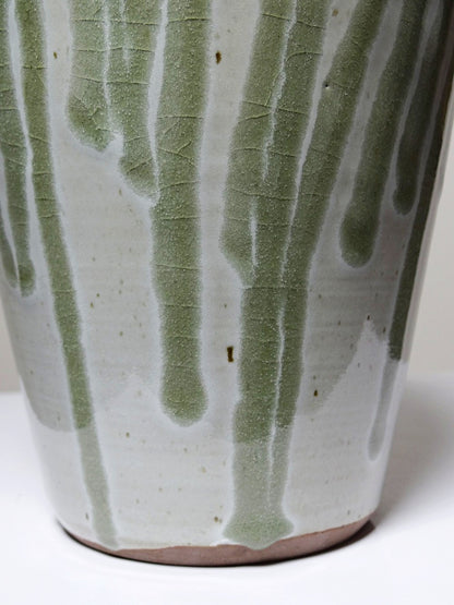 Vintage Vase Wabi-Sabi Modernismus, Grünschimmer, Steinzeug, Ash Glaze