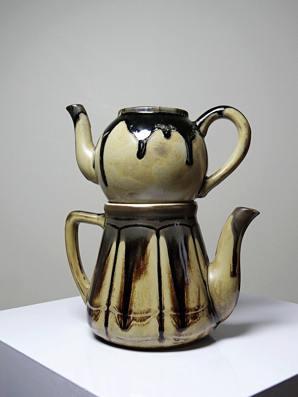 Vintage Teekanne Set von 2 im Stil von Denbac beige braun schwarz Keramik