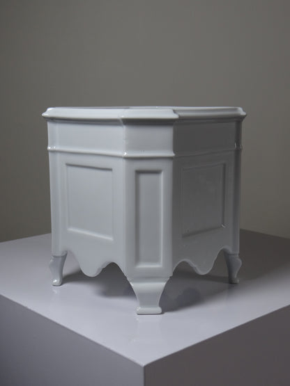 Vintage Übertopf aus Limoges-Porzellan auf Füßen, Rococo-Stil