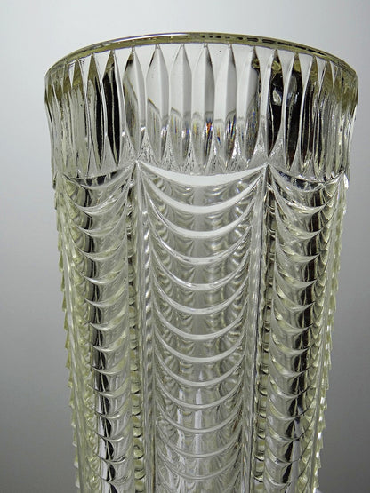 Vintage Vase aus italienischem Pressglas drapiertes Dekor gelb transparent