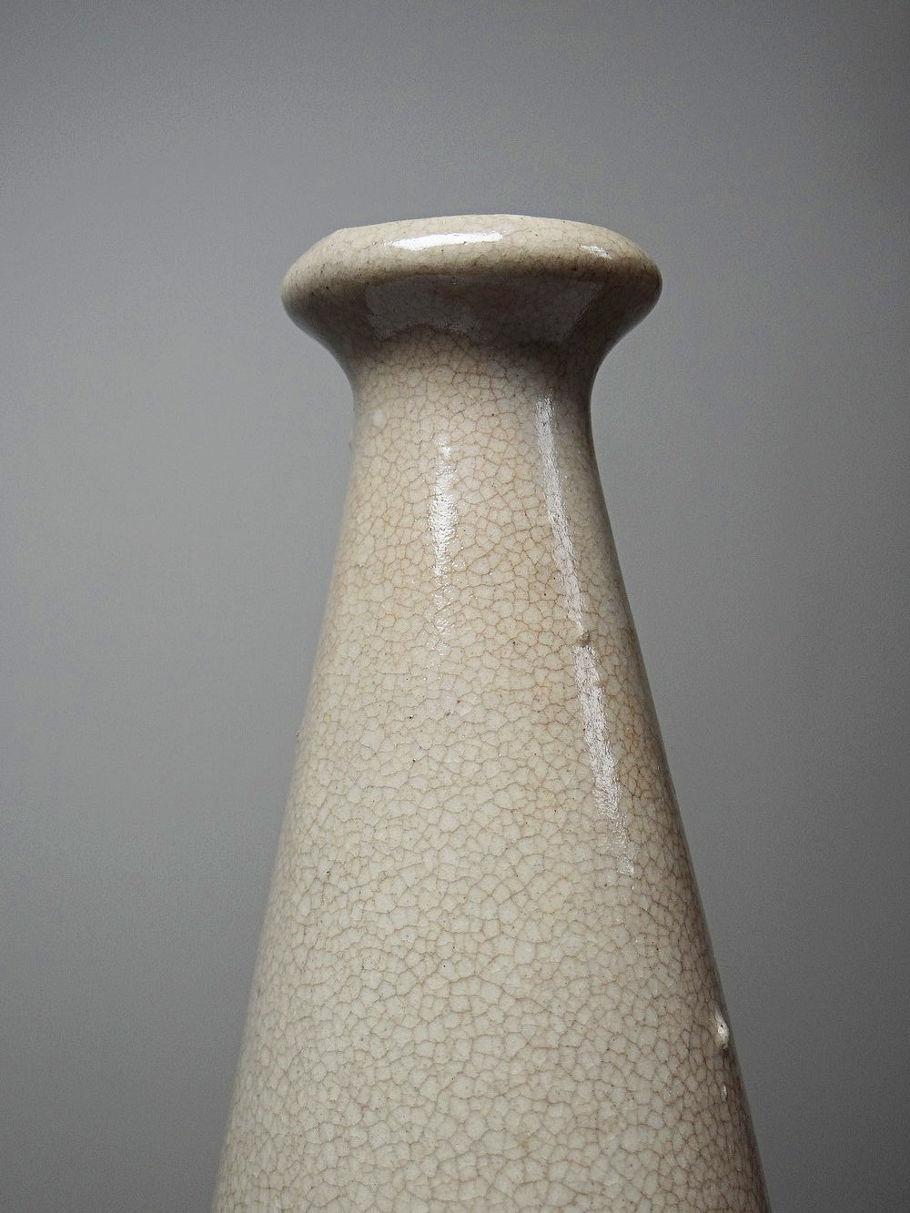 Vintage Art Déco Vase aus beigem Craquelé-Steingut, ca. 1930-1950