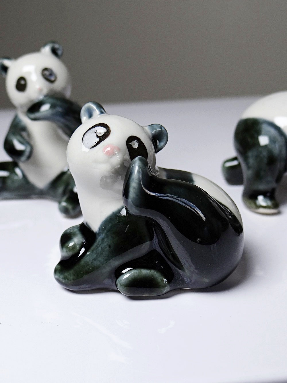 Vintage Porzellan Panda Figurine Set von 3 China Stempel handbemalt 1980er-90er