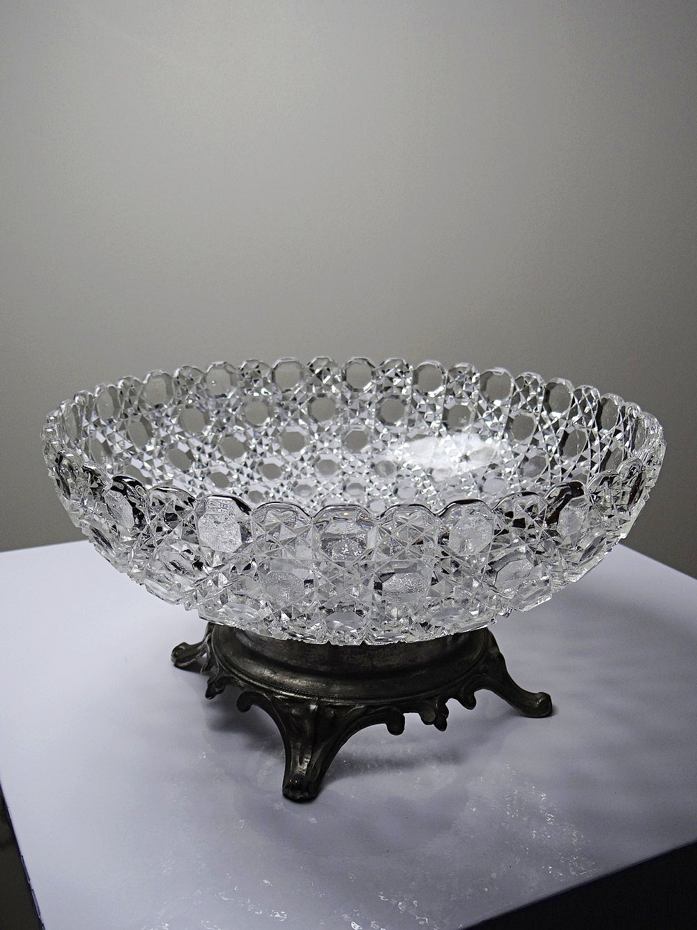 Vintage Pressglasschale von Baccarat für Geschirr, durchsichtig