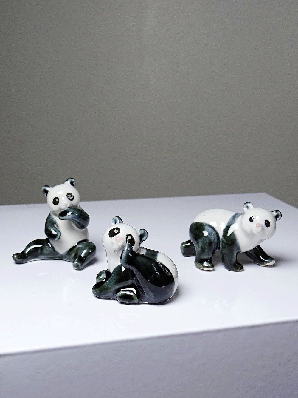 Vintage Porzellan Panda Figurine Set von 3 China Stempel handbemalt 1980er-90er