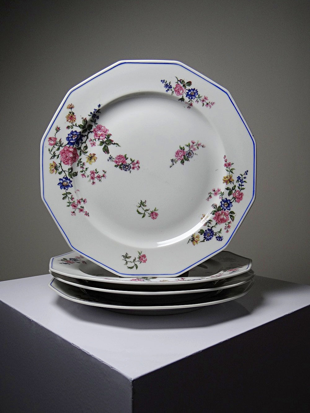 Set von 4 Vintage Teller von Bernardaud für B und C° florales Dekor