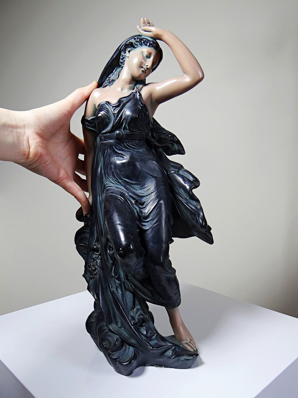 Vintage Statue Art Nouveau bronzefarben Gips/Komposit, zweifarbig, unsigniert