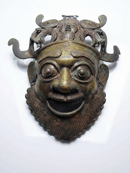 Vintage Maske Bamoun von GoldDekoration für Kamerun, Bronze