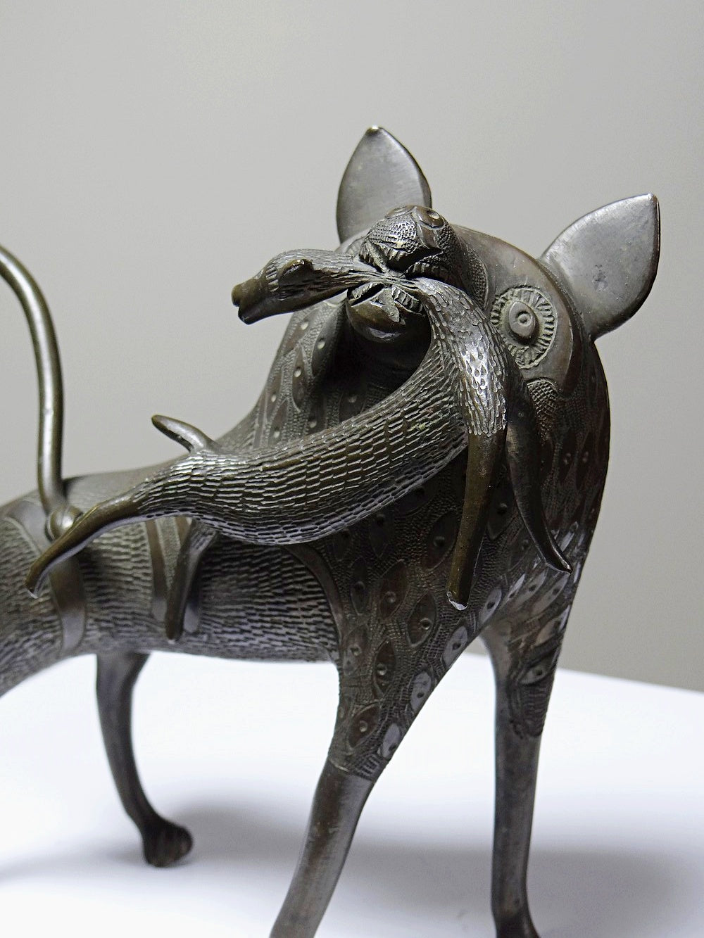 Vintage Bronzefigur Löwe oder Hyäne aus Benin Dahomey Cotonou BraunKunst