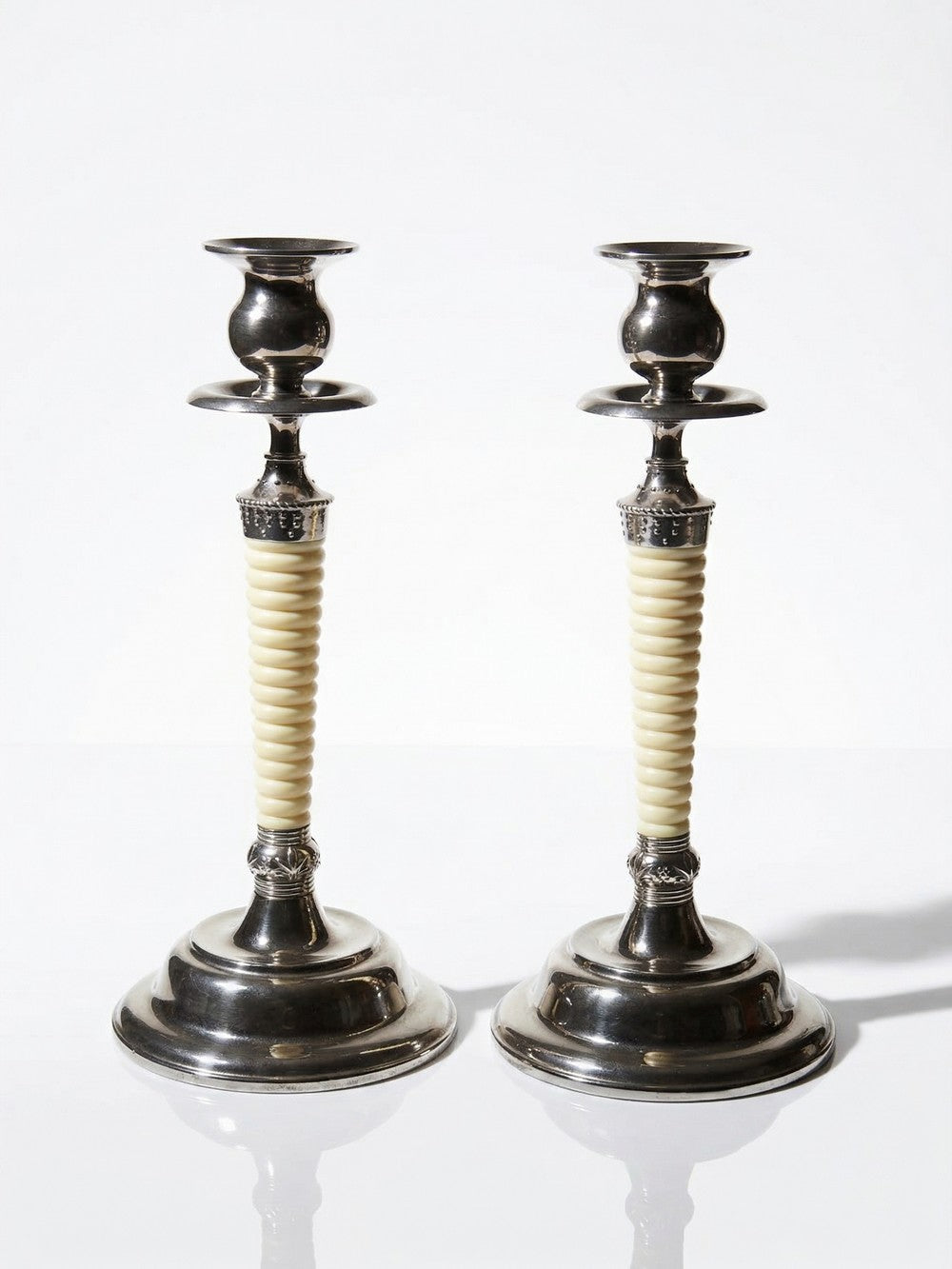 Vintage Kerzenleuchter Set von 2 silberfarben, elfenbeinfarben, Metall, Kunststoff