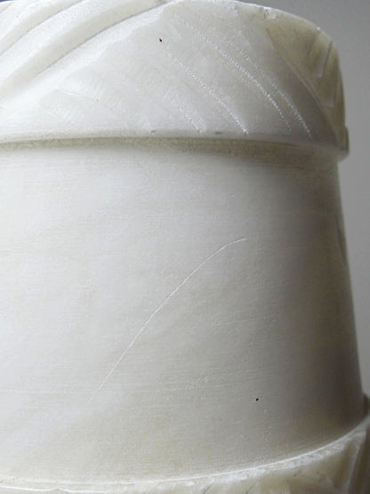 Vintage Nachtlichtlampe aus weißem Alabaster, ca. 1950-1970