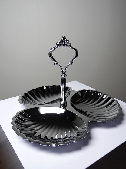 Vintage Servieraccessoire mit 3 Schälchen aus versilbertem Metall, Muscheldekor