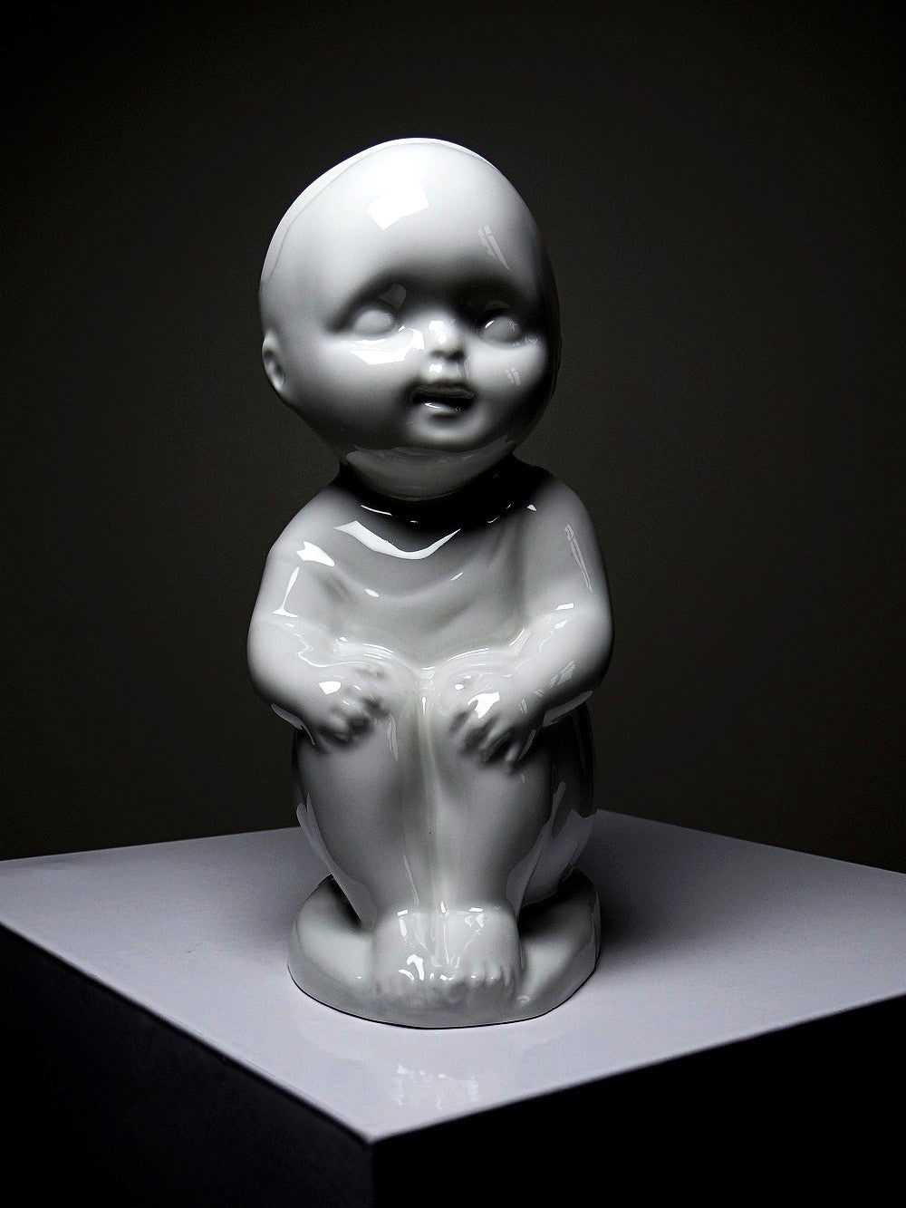 Vintage Porzellanfigur von UC Limoges Weiß Kunstobjekt