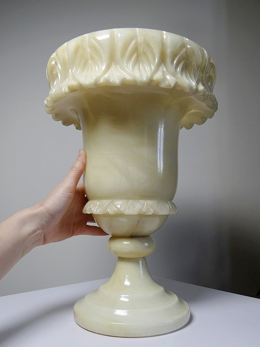 Vintage Medici Vase Alabastermarmor gelb Dekoration
