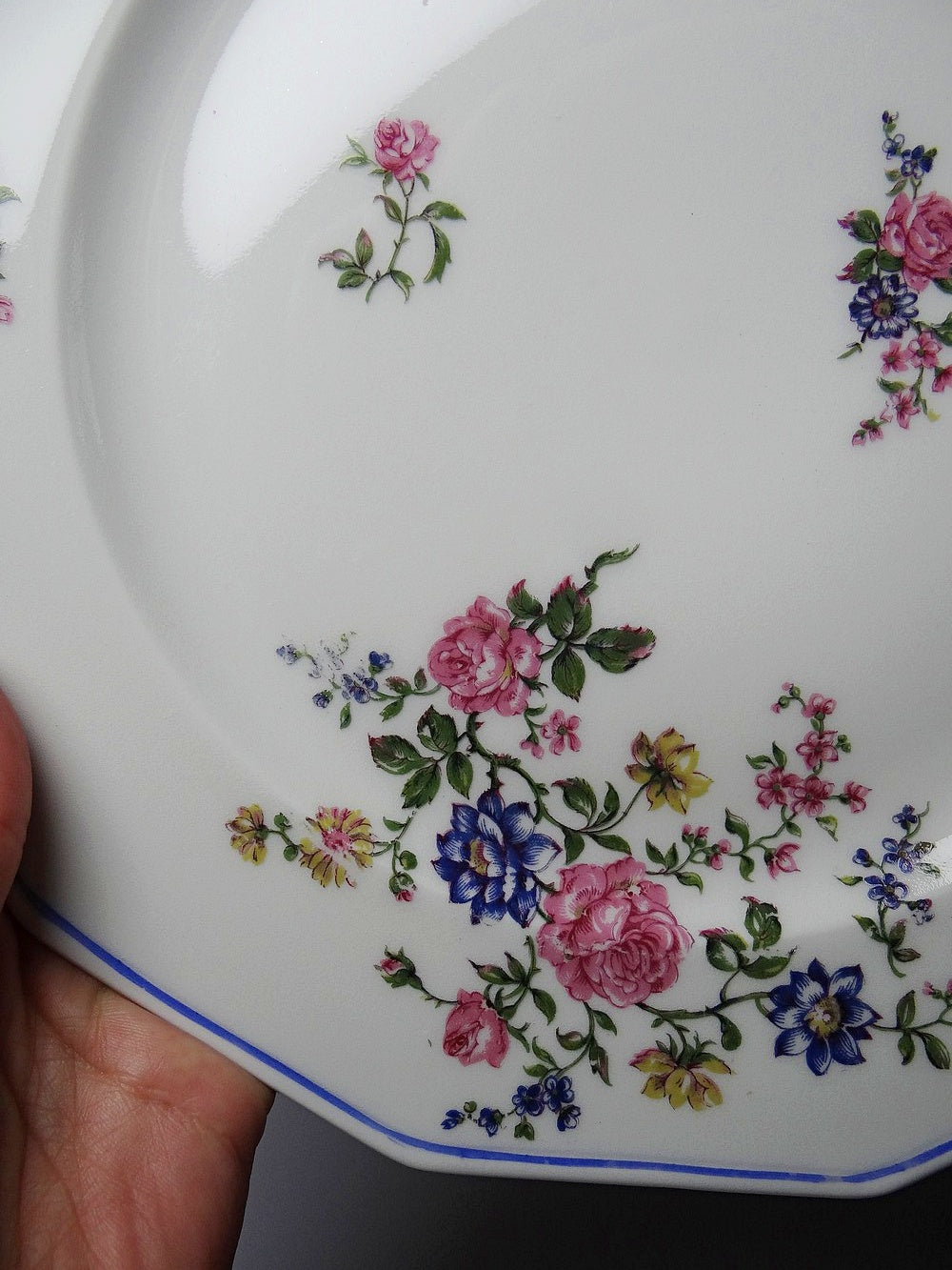 Set von 4 Vintage Teller von Bernardaud für B und C° florales Dekor