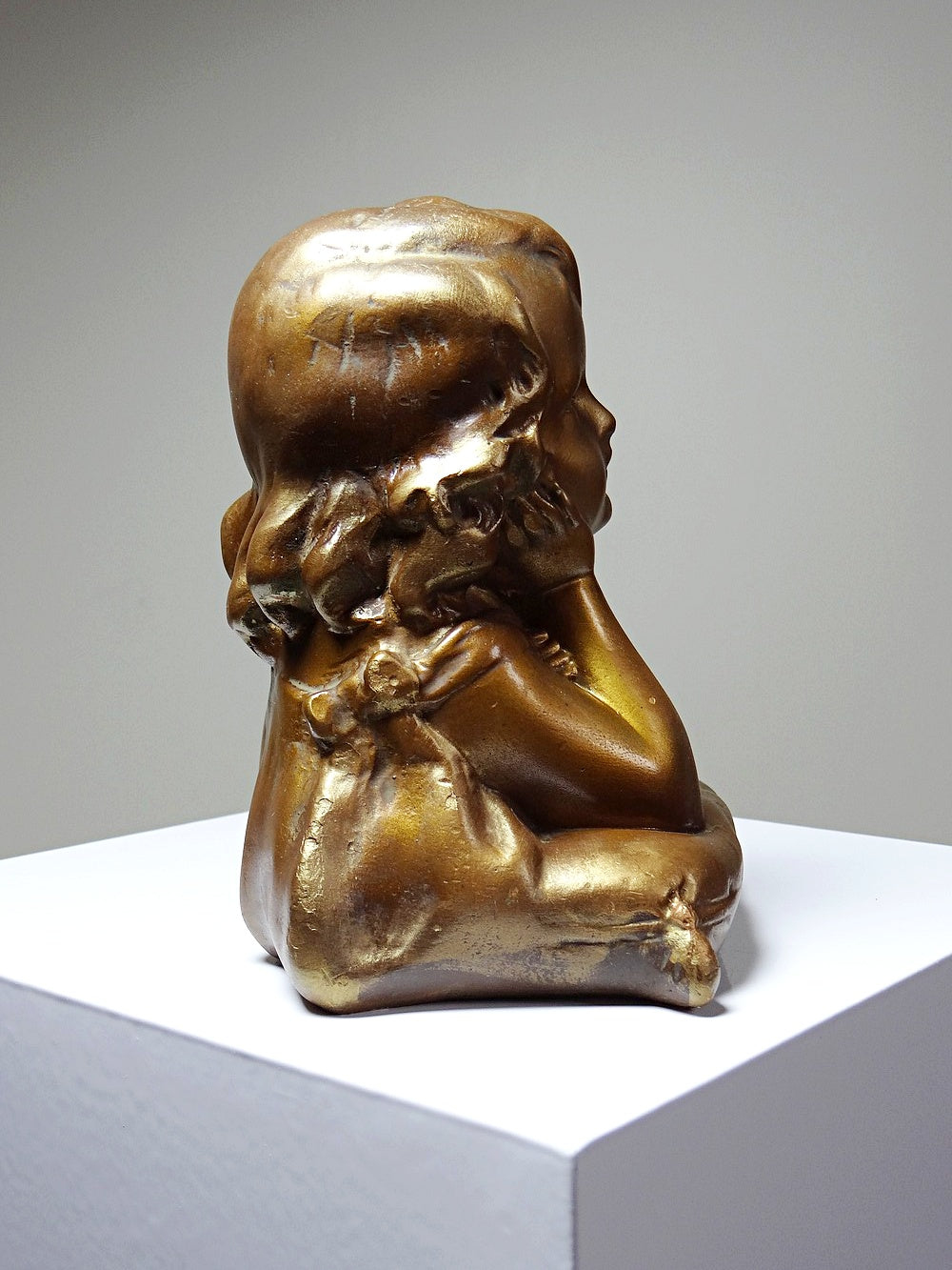 Vintage Büste Mädchen mit goldener Patina für GoldKunst