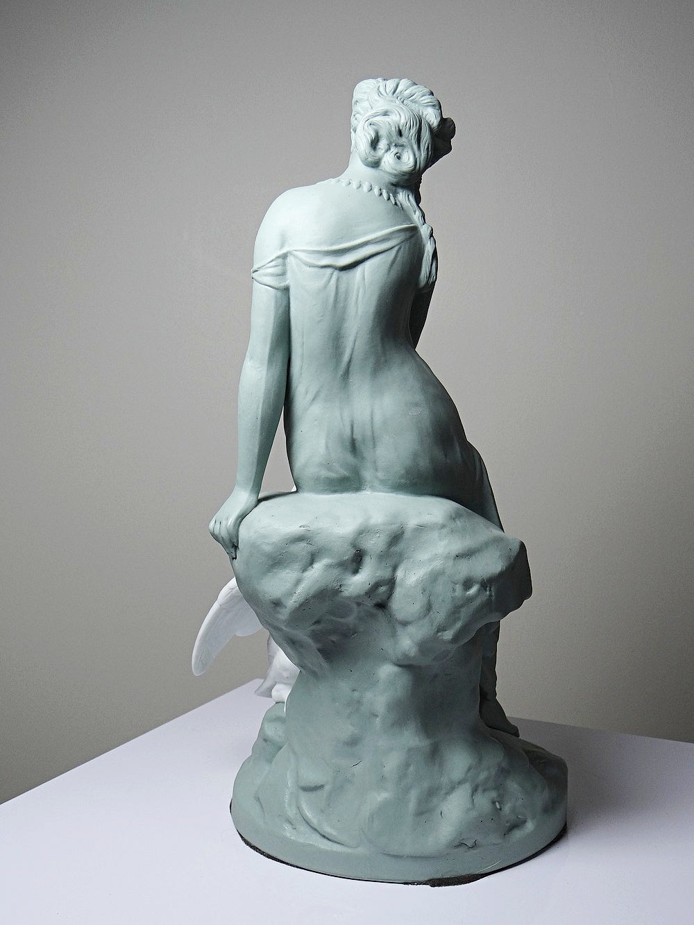 Vintage Porzellanfigur Léda et le Cygne von Letu und Mauger für GrauKunst celadon und weiß