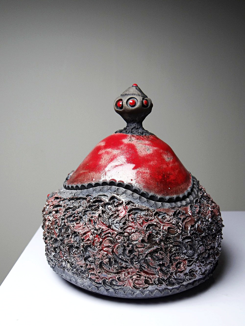 Vintage Schmuckdose RotKunst raku rot grau 2000er