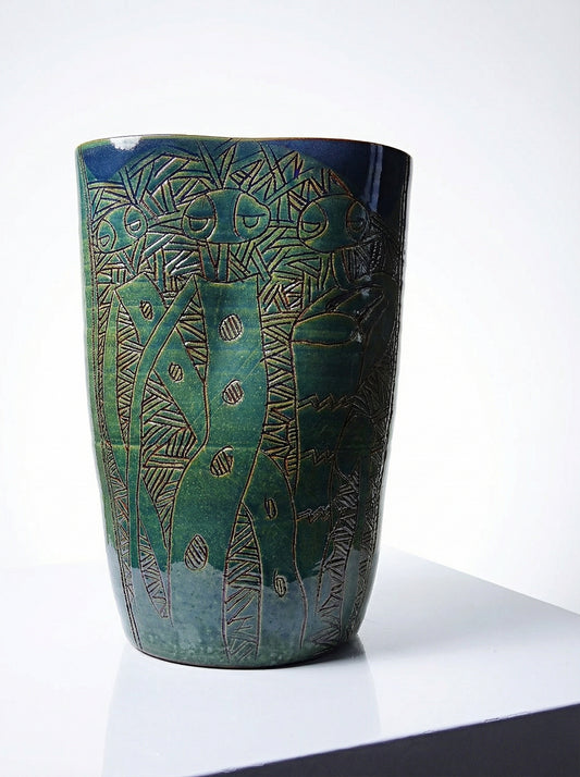 Vintage Vase von Eseka für Eseka Pottery blaugrün mit tribal graviertem Dekor