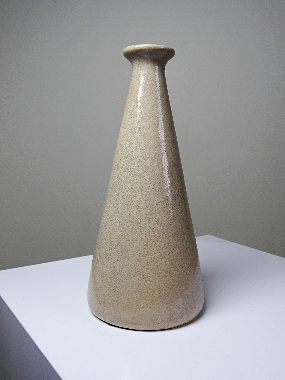Vintage Art Déco Vase aus beigem Craquelé-Steingut, ca. 1930-1950