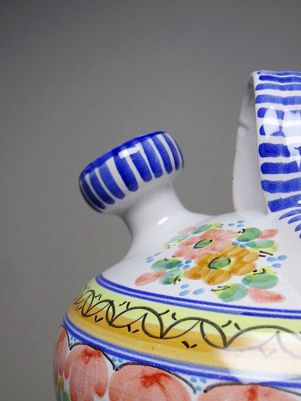 Vintage Wasserkrug mit Blumen, mehrfarbig, aus Keramik, Spanien