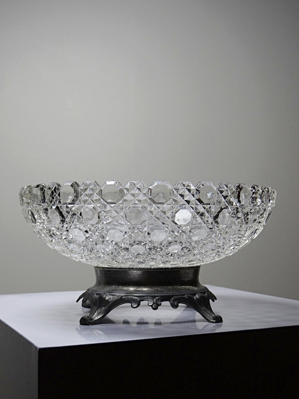 Vintage Schale von Baccarat für Pressglas mit Zinnfuß durchsichtig