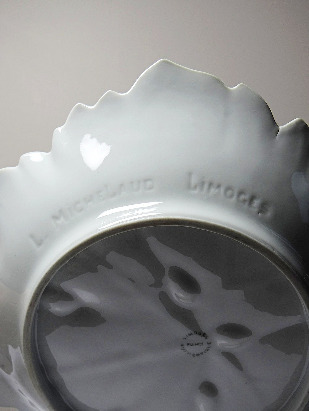 Vintage Schale Weinblatt von L. Michelaud für Limoges celadonfarben