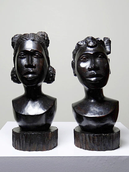 Vintage Büste Set von 2 Malgassisch von RotKunst für RotKunst Unsigniert