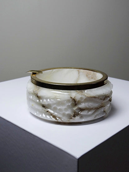 Vintage Aschenbecher Hollywood Regency Mid Century aus Alabaster und Metall
