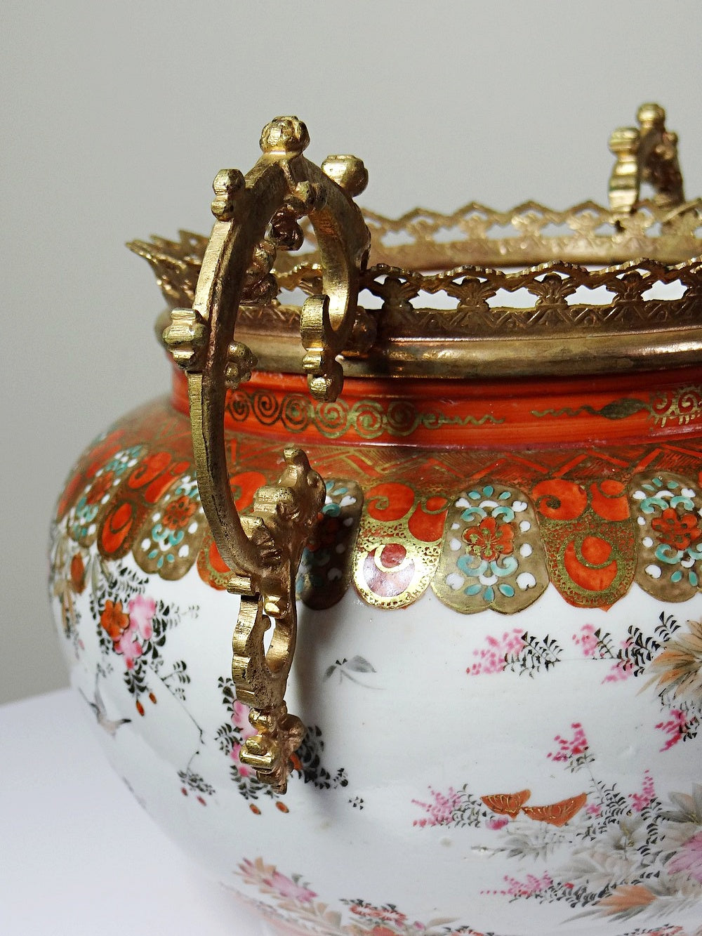Vintage Übertopf Kutani aus Porzellan und Bronze, Japan Meiji