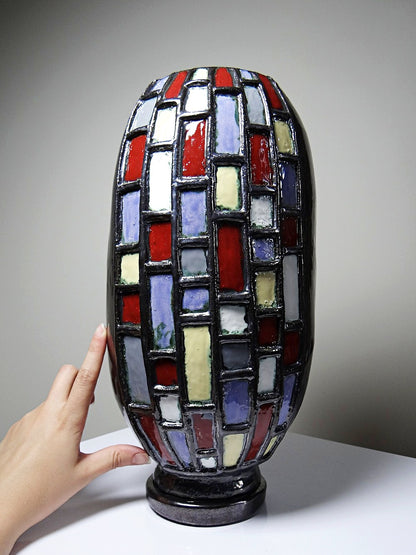 Vintage modernistische Vase aus schwarz glasierter Kunstkeramik