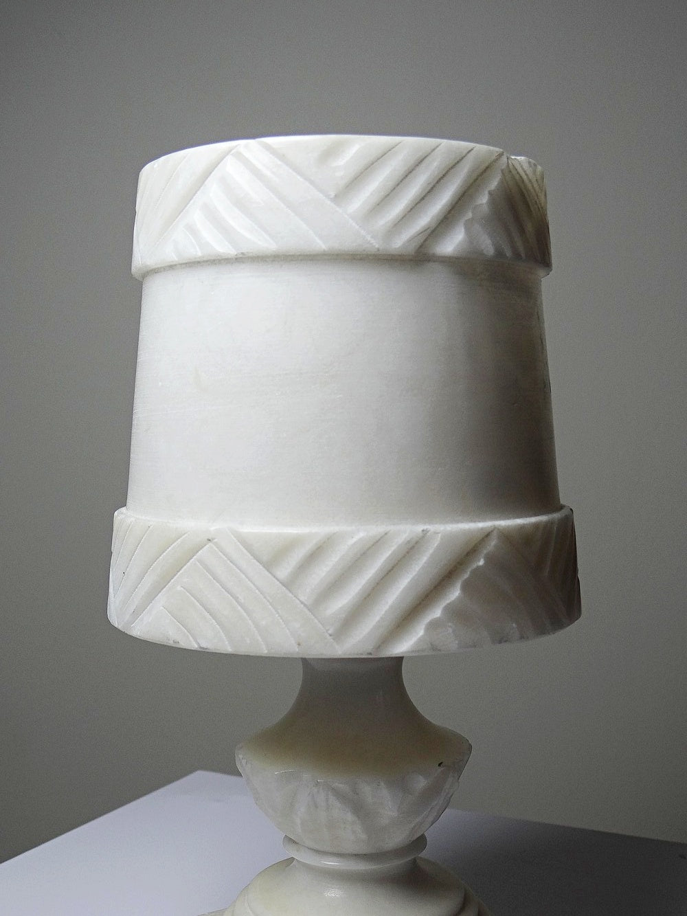 Vintage Nachtlichtlampe aus weißem Alabaster, ca. 1950-1970