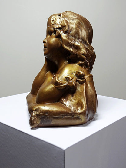 Vintage Büste Mädchen mit goldener Patina für GoldKunst