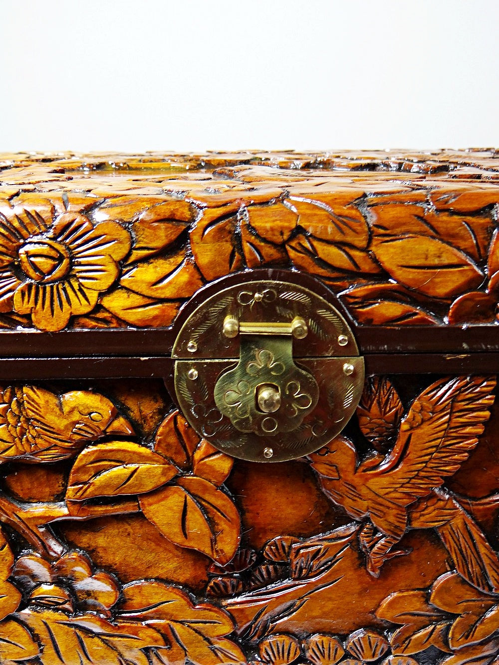 Vintage Schatulle Holzschnitzerei Asien