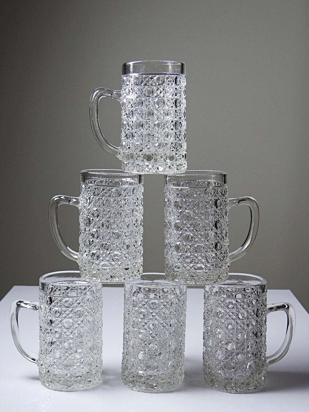 Vintage Set von 6 Glasbecher mit Tablett Art Déco Durchsichtiges Geschirr