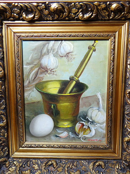 Vintage Stillleben „Still life with garlic, egg and mortar“ von Sarpe für BraunDekoration