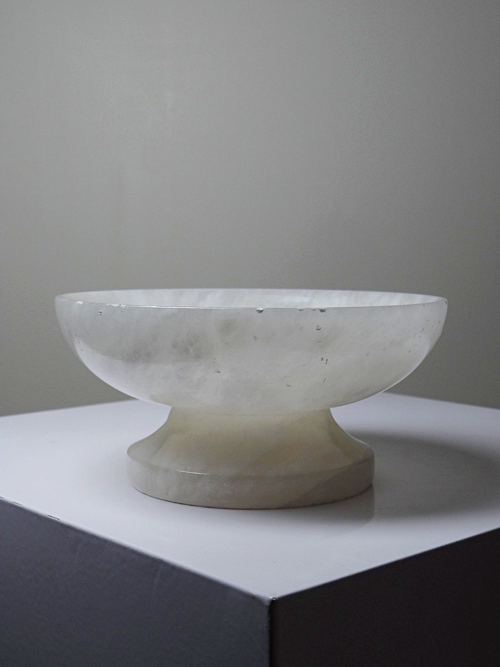 Vintage Schale oder Vide-Poche aus weißem Alabaster, Italien 1960er-1970er