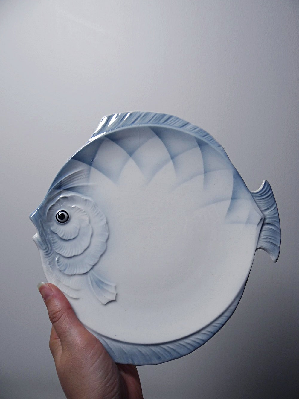 Vintage Fischservice aus tschechoslowakischem Steingut, 6 Teller und eine Platte