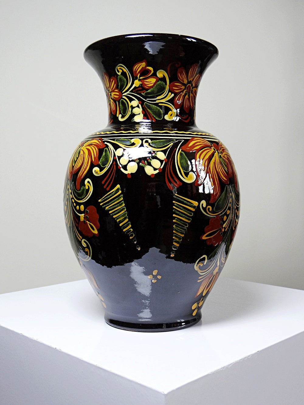 Vintage Vase MHV Hungarn handglasiert