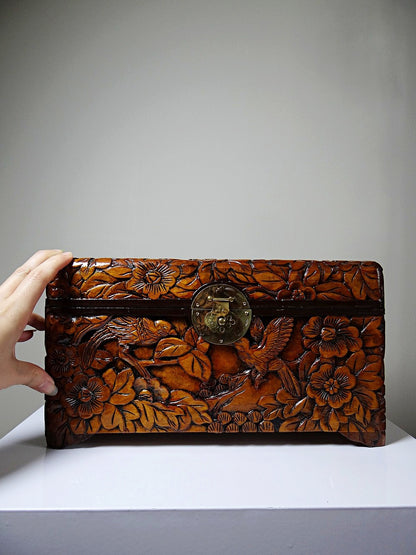 Vintage Schatulle Holzschnitzerei Asien