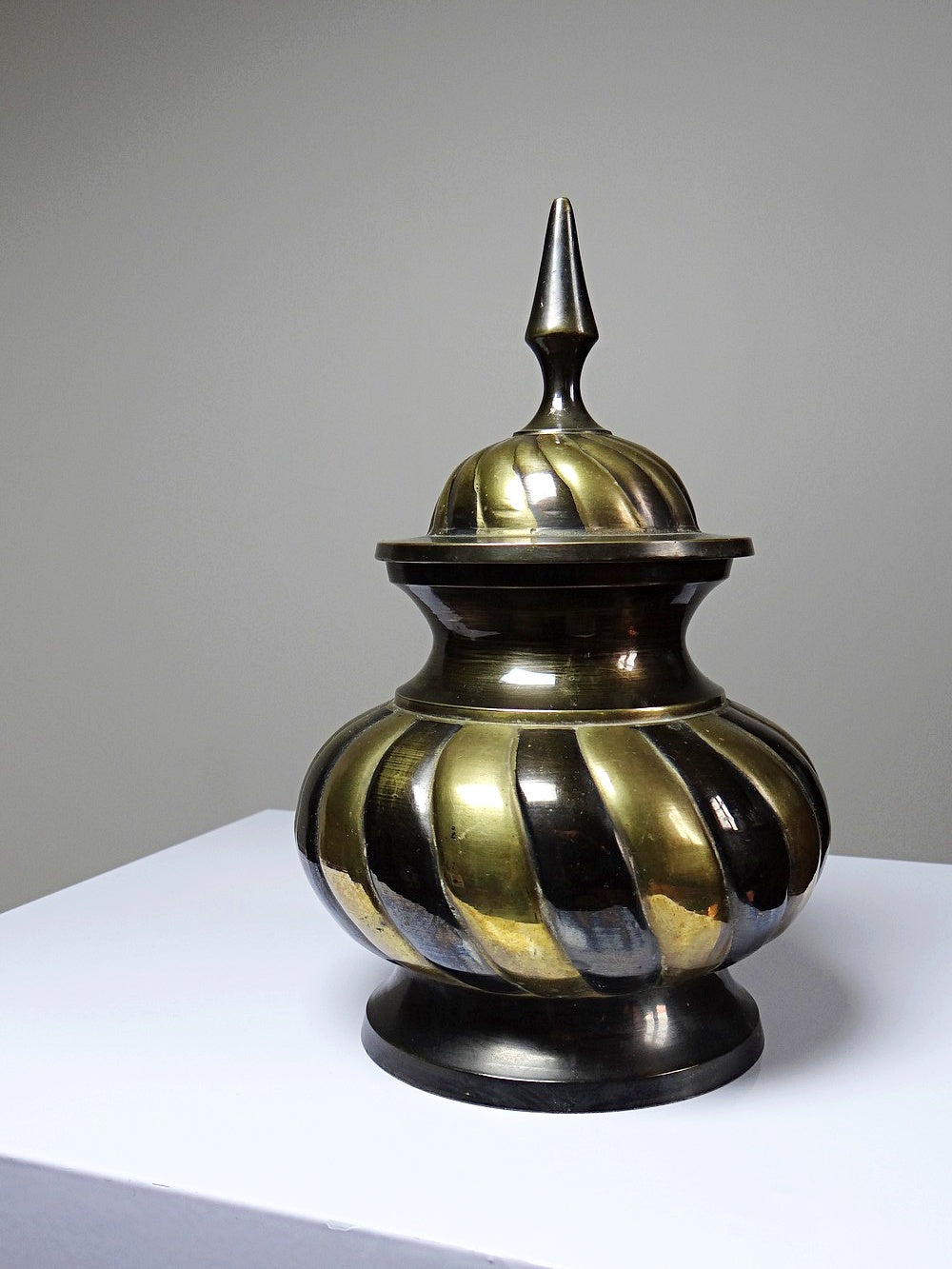 Vintage Deckeltopf Messing ভারতীয়es Kunsthandwerk gedreht