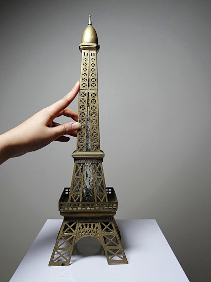 Vintage Likörflasche "Le Fiacre" Eiffelturm mit Spieluhr aus Japan