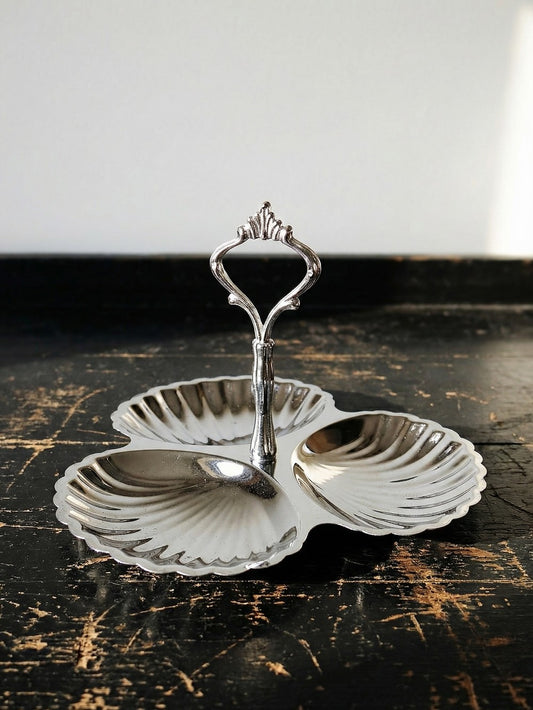 Vintage Servieraccessoire mit 3 Schälchen aus versilbertem Metall, Muscheldekor