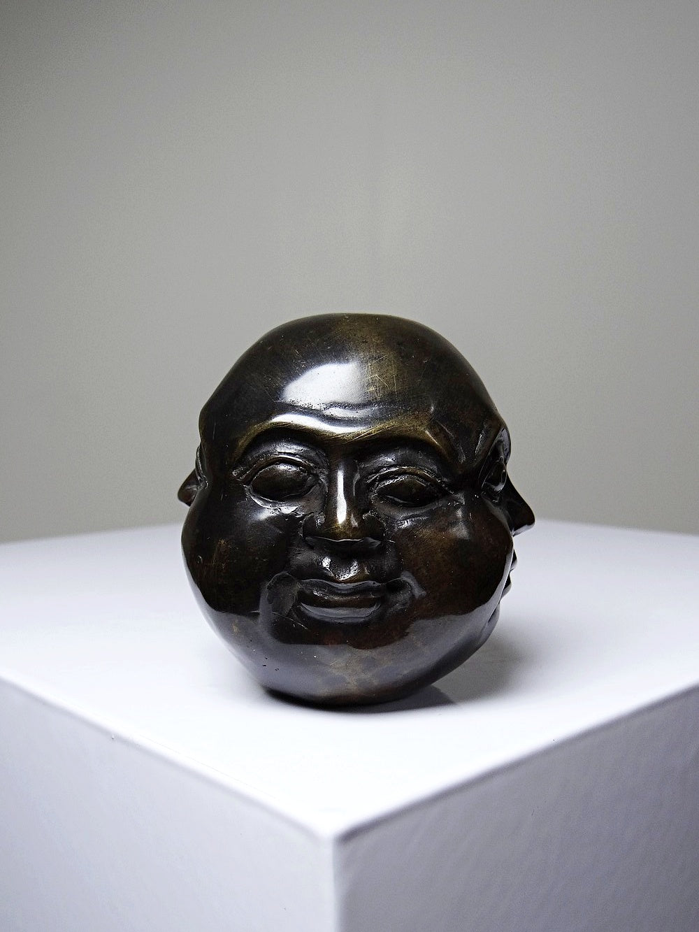Vintage Buddha Kopf viergesichtig aus patiniertem Messing dunkelbraun gold Asien
