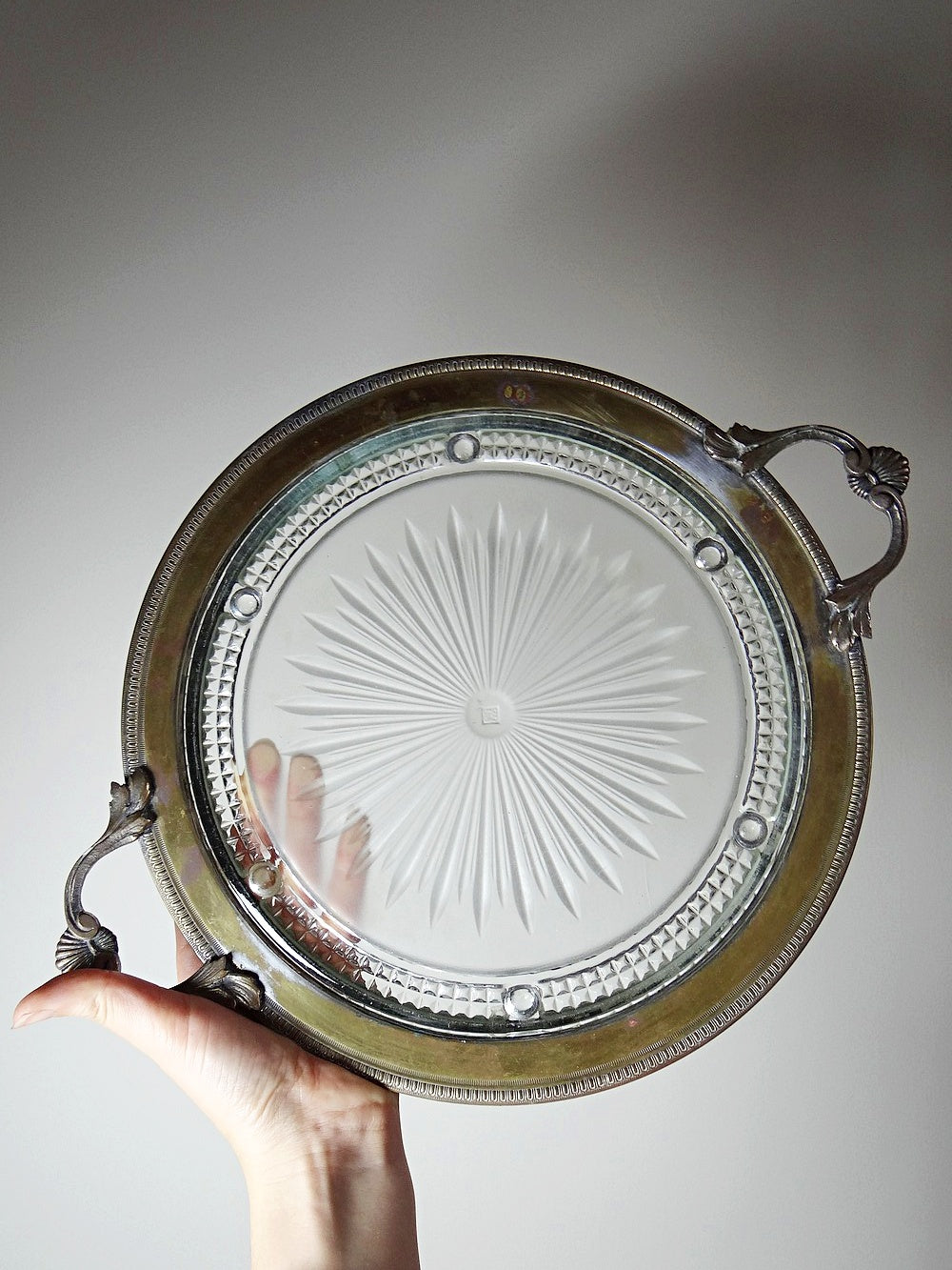 Vintage Serviertablett von Verlys für Verlys France mit Griffen aus Glas und Messing