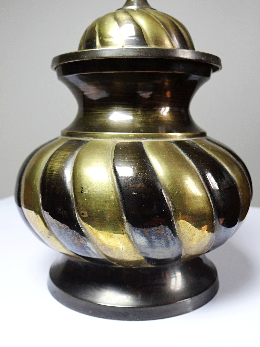 Vintage Deckeltopf Messing ভারতীয়es Kunsthandwerk gedreht