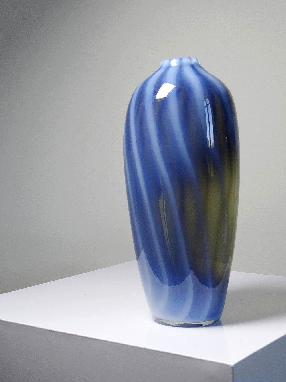 Vintage Vase von Fratelli Toso für Murano blau opalines Rauchglas