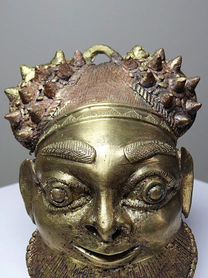 Vintage Maske Oba von Bamoun für GoldDekoration vergoldete Bronze