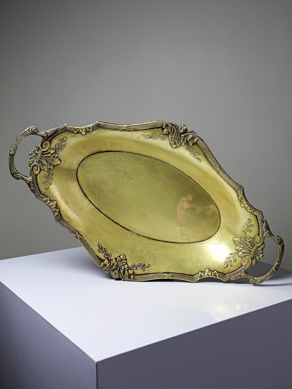 Vintage Schale im Louis XV Stil aus vergoldetem Metall mit Rocaille Dekor