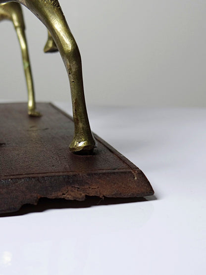 Vintage Bronzeskulptur "Le chasseur et la bête" aus Dahomey, Benin, Afrika