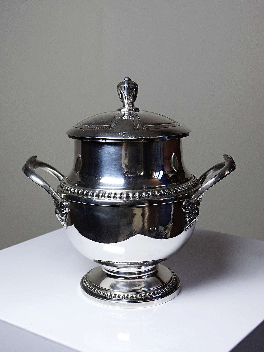 Vintage Zuckerdose SilberServieraccessoire mit Deckel und 2 Griffen, Frankreich 1880-1930